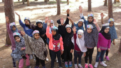 بالصور: طالبات مركز حراء اللد في جولة بأحضان الطبيعة 